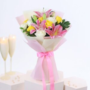 Buy Mixed Lilies & Roses Bouquet online in Jaipur for birthdays and special occasions