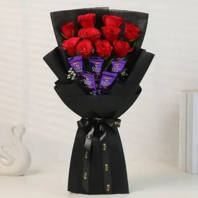 Buy Red Roses & Chocolate Bouquet online in Jaipur for romantic gifting